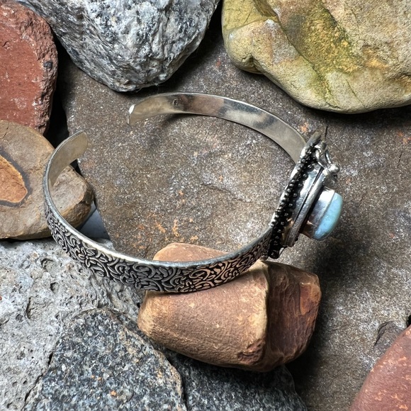 Larimar poison box cuff bracelet - Picture 3 of 6